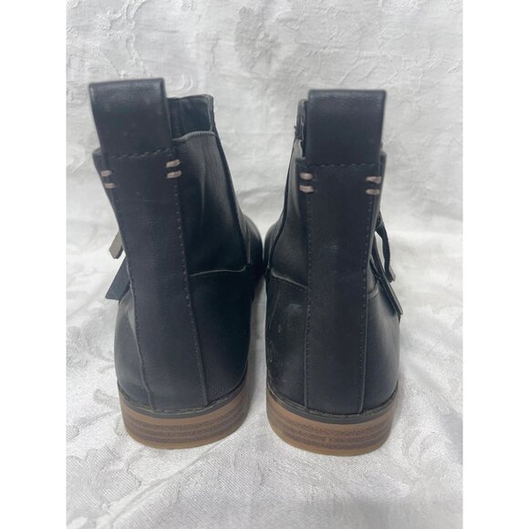 Cat & Jack Girls Ankle Boits Sz 3 non marking man made materials - Picture 4 of 7